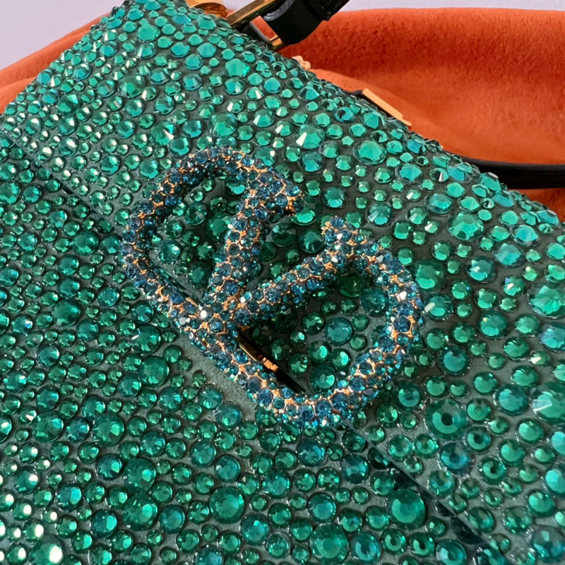 VAL LUXURY BAGS - FOR FASHION LOVERS  AFFORDABLE LUXURY BAGS- 070