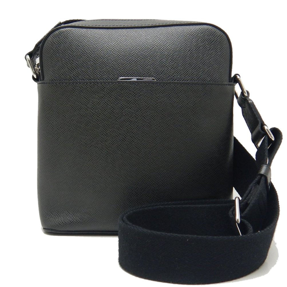 Louis Vuitton Taiga Crossbody Shoulder Bag Noir