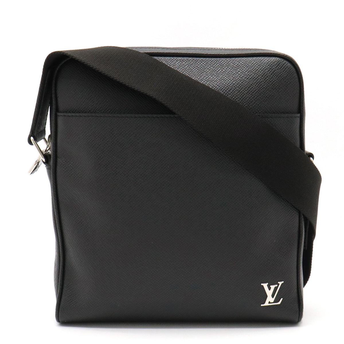 Louis Vuitton Taiga Messenger PM Diagonal Shoulder Noir Black