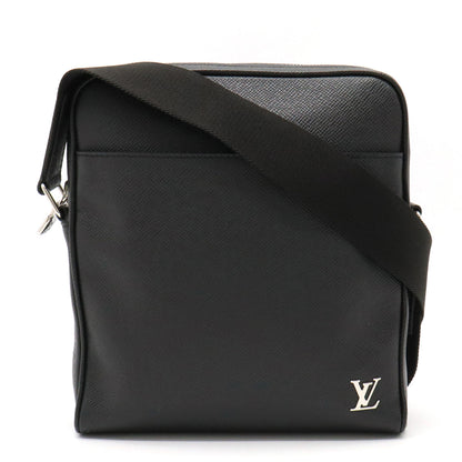 Louis Vuitton Taiga Messenger PM Diagonal Shoulder Noir Black