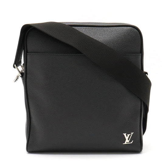 Louis Vuitton Taiga Messenger PM Diagonal Shoulder Noir Black