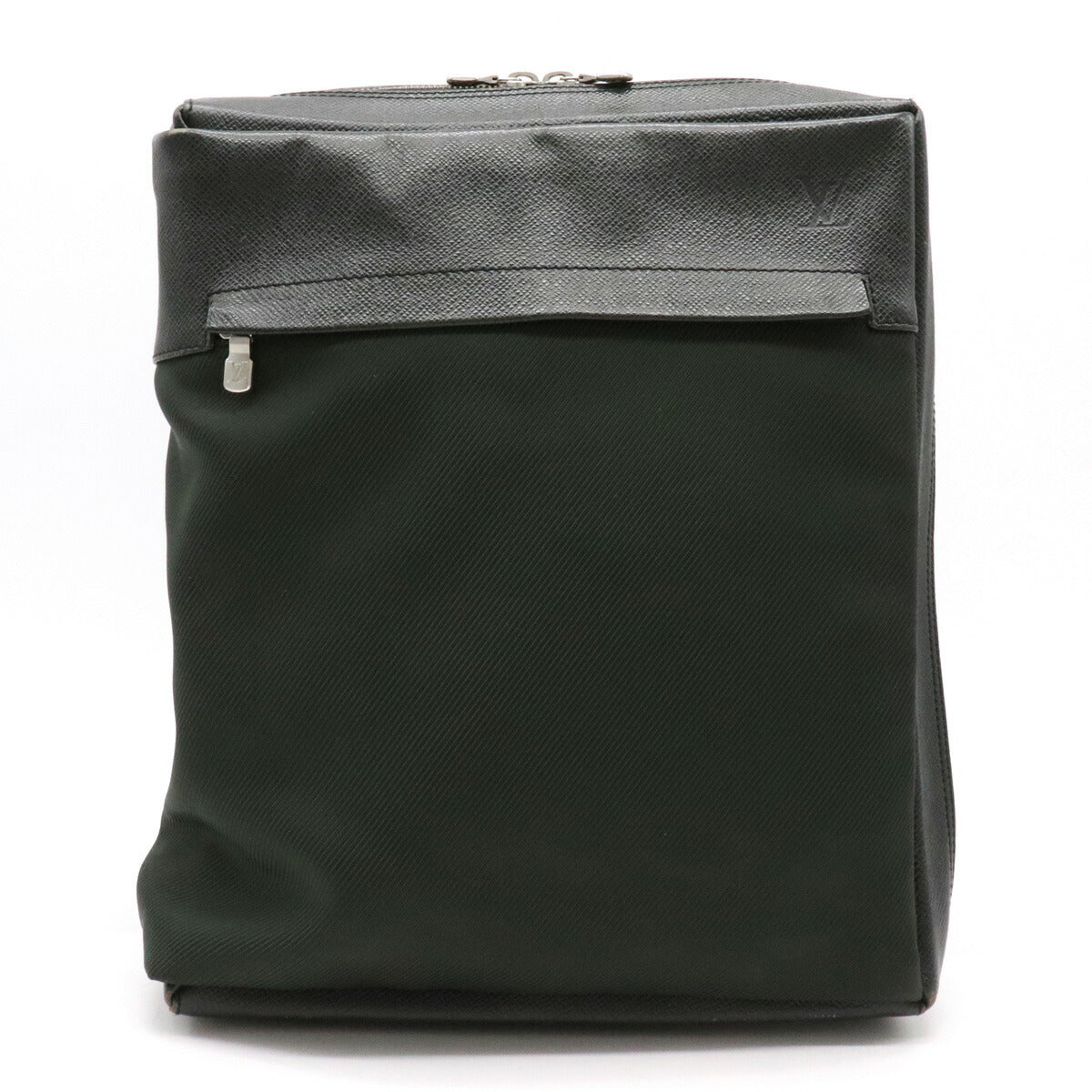 Louis Vuitton Taiga Beluga Shoulder Bag