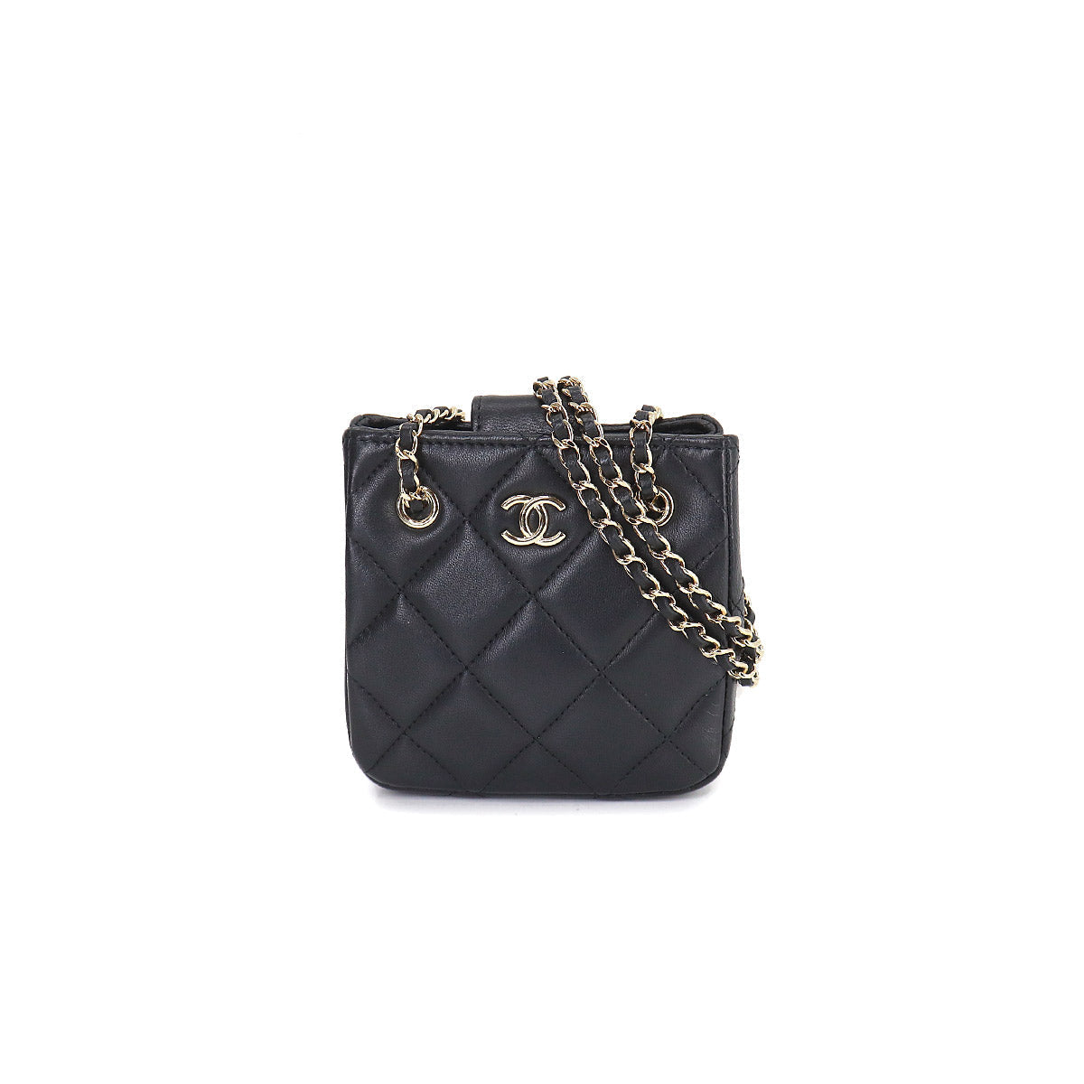 Chanel Matelasse Chain Shoulder Bag Pochette Leather Black Gold Metal Fittings