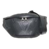 Louis Vuitton Discovery Bumback Monogram Giant