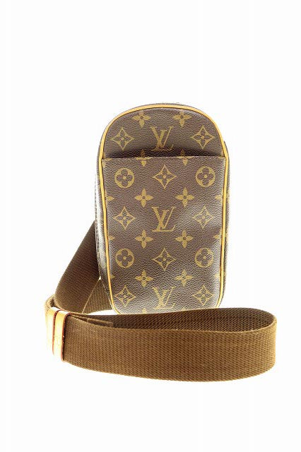Louis Vuitton Monogram Pochette Body Bag Shoulder Bag
