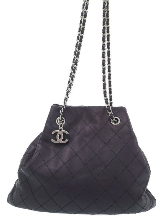 Chanel Matelasse Drawstring Type Chain Semi-Shoulder Bag Black