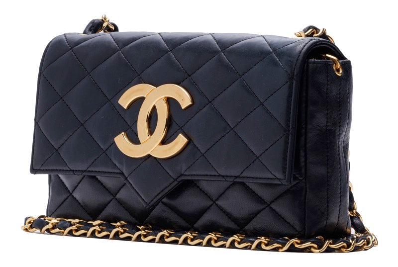 Chanel Matelasse Chain Lambskin Shoulder Bag Black