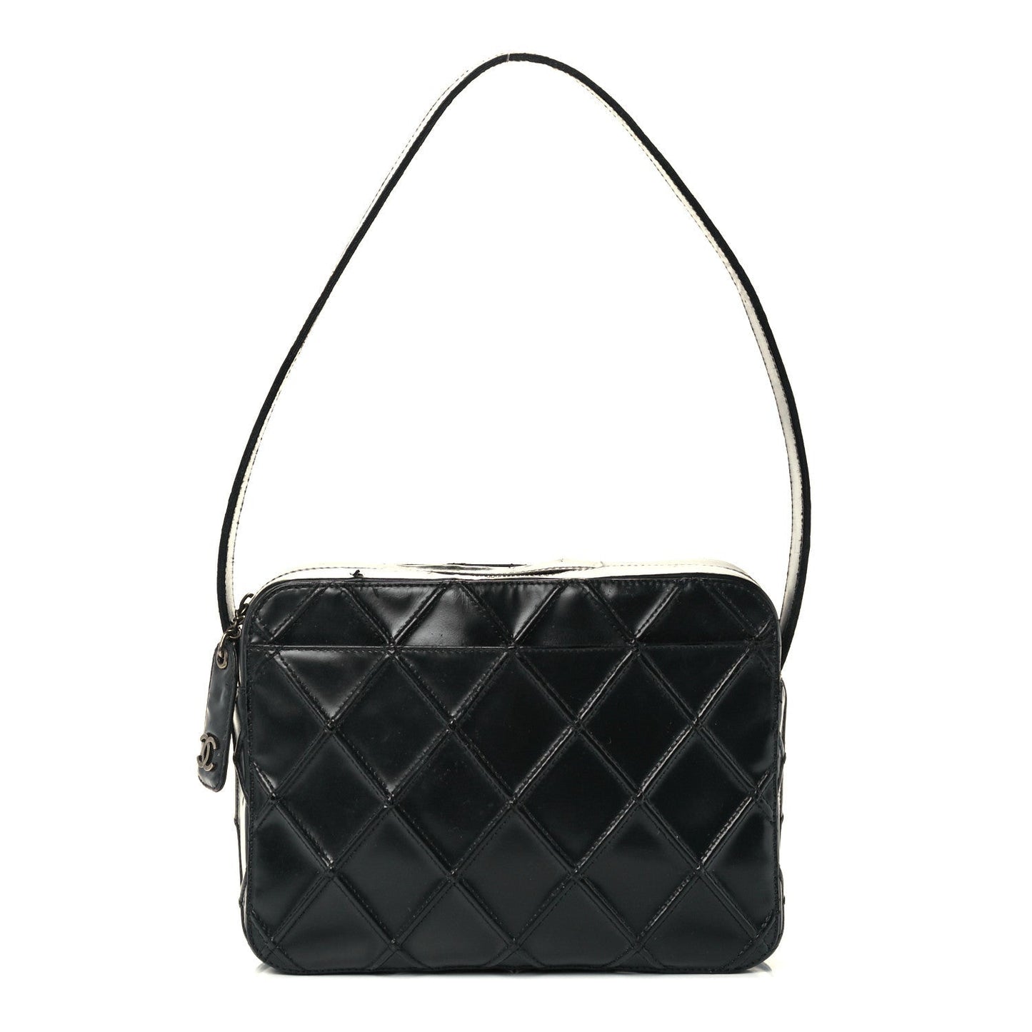 Chanel Patent Diamond Stitch Shoulder Bag Black