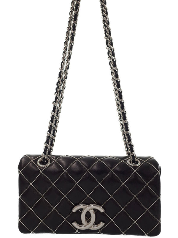Chanel Matelasse Chain Shoulder Bag Black