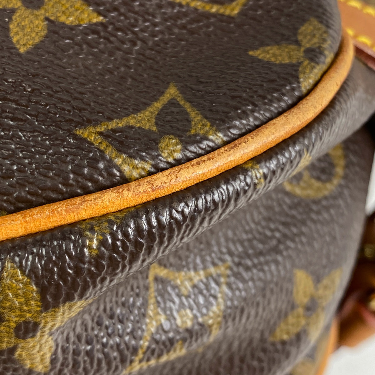 Louis Vuitton Saumur 30 Shoulder Bag Monogram Brown