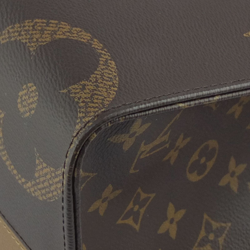 Louis Vuitton On The Go MM 2WAY Tote Bag