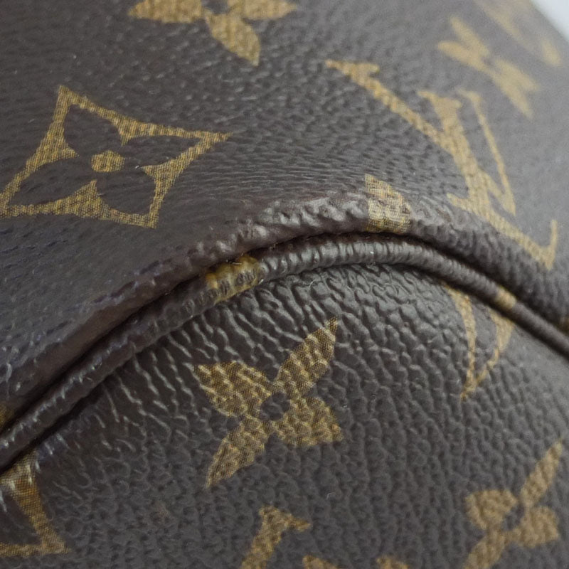 Louis Vuitton Neverfull MM Tote Bag Monogram