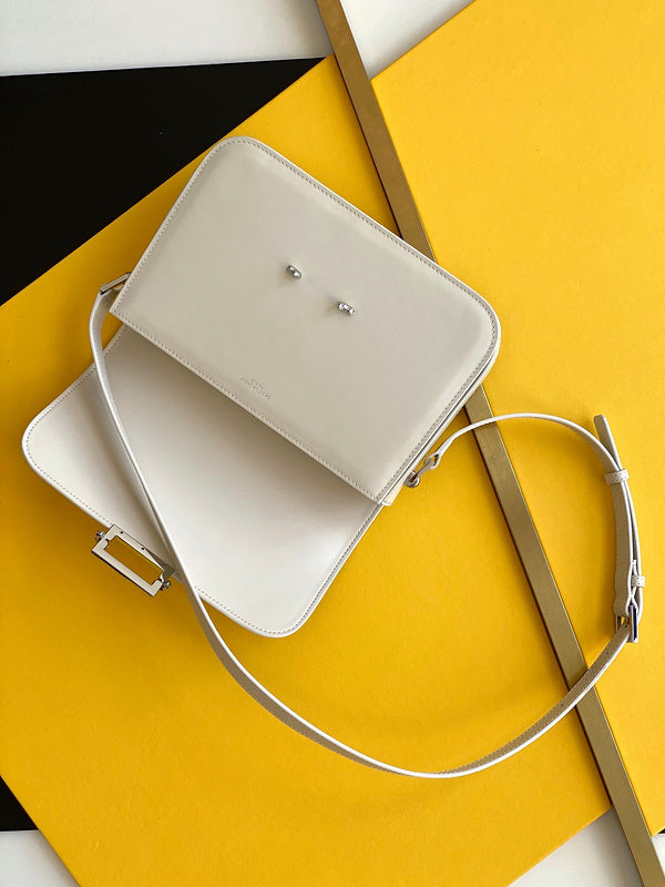 Amelia - YSL Bag - 4153