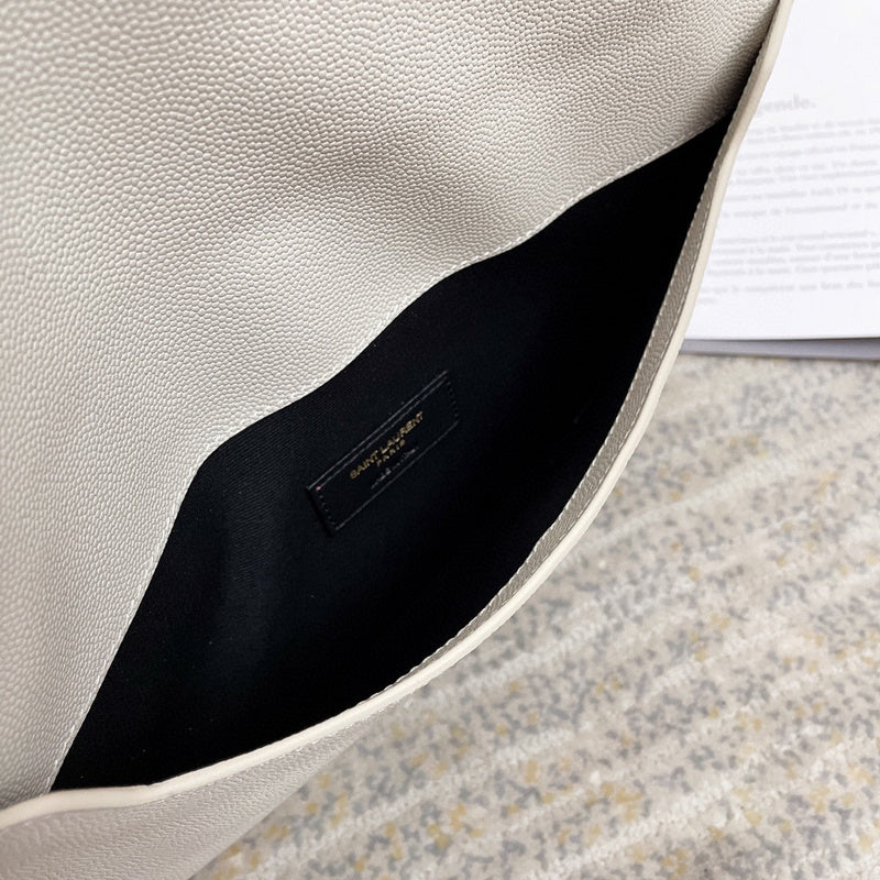 Amelia - YSL Bag - 3821