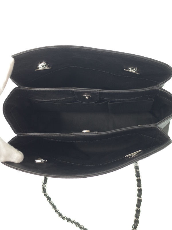 Chanel Matelasse Chain Shoulder Bag Black