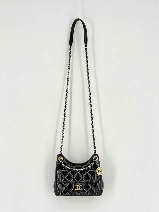 CHANEL Wavy CC Hobo Black Quilted Shoulder Bag