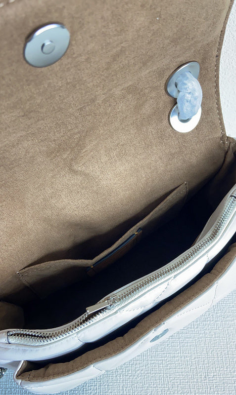 Amelia-i CAH Bags - 138