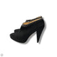 Shoes Luxury Designer By Prada In Black, Size: 8