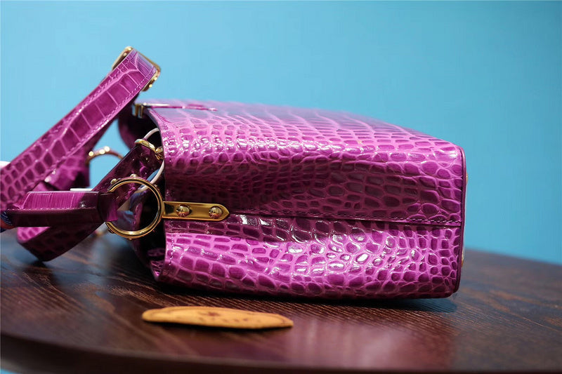 Fan Fashion Lu-Vi bags - 8350