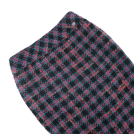 CHANEL CC LogoButton TweedSkirt Size 36 Black/Pink/MulticolorP73672 Wool 79% Nylon17% Polyester4% Rhinestone