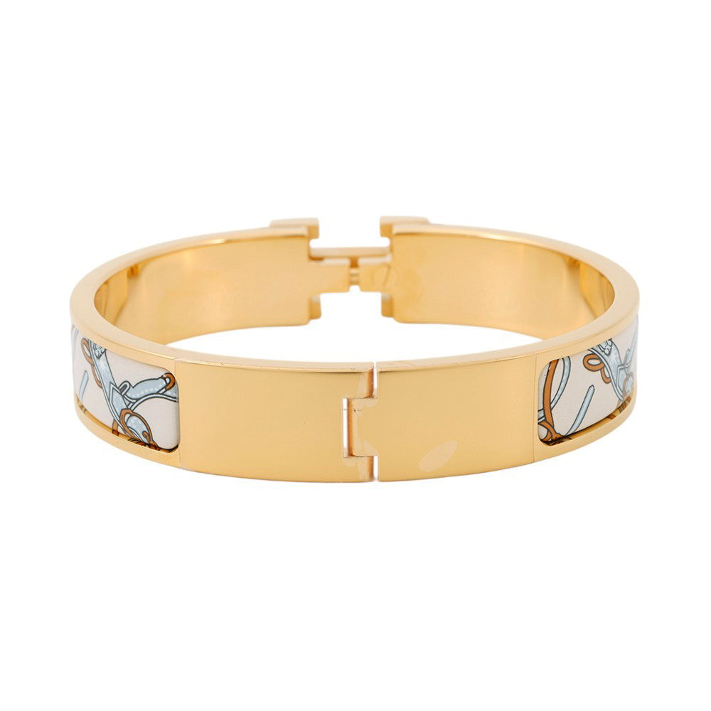 HERMES ClicH Honage Brides de Coeur Size PM Ivory/Light Blue Metal Enamel