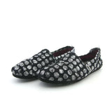 TOMS .