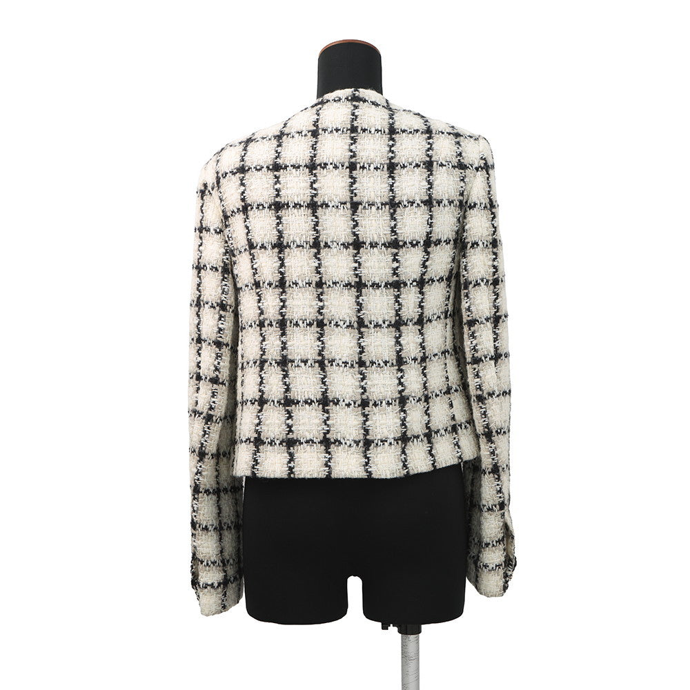 CHANEL Tweed 2-Pocket Collarless Jacket Short Size 38 Ivory/Black/GrayP62411V47773 Wool 38% Acryl23% Polyester18% Linen12% Polyamide7% Alpaca2%