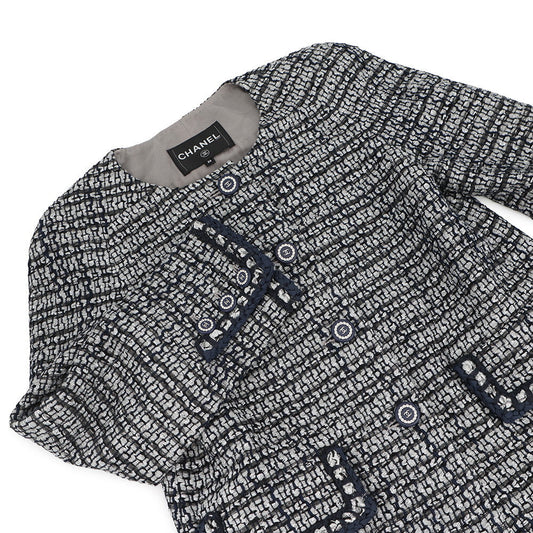 CHANEL Collarless Tweed Jacket Size 36 Gray/Navy/SilverP60886 Viscose 47% Polyamide 30% Cotton 16% Polyester 5% Metal Polyester 2%