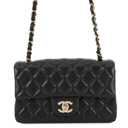 CHANEL Mini Matelasse BlackA69900 Lambskin Size 20?