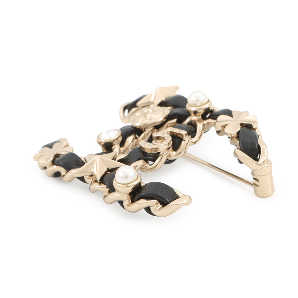 CHANEL CC Logo Brooch BlackAB4726 Leather