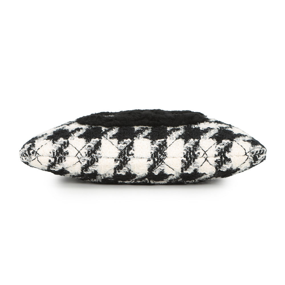 CHANEL CC Logo Clutch Bag Black/White Tweed