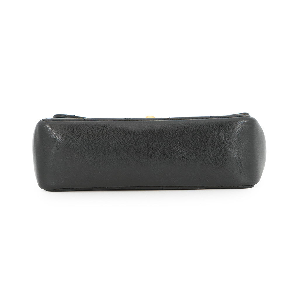 CHANEL Matelasse ChainShoulder Black Lambskin Size Mini mini