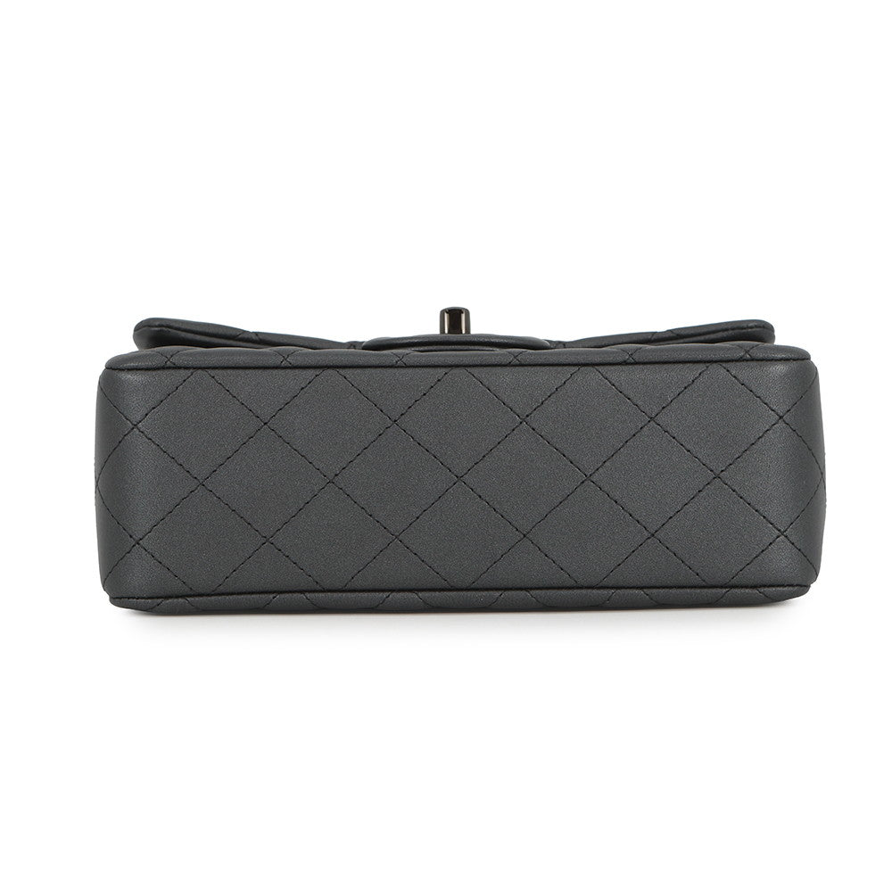 CHANEL Mini Matelasse Single Chainshoulder Bag Gray BlackA69900 Lambskin Size 20
