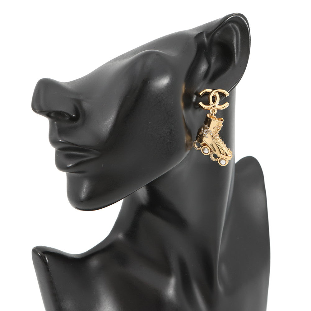 CHANEL CC Logo Roller Skate Earrings Gold Gold Plated Rhinestone Faux Pearl