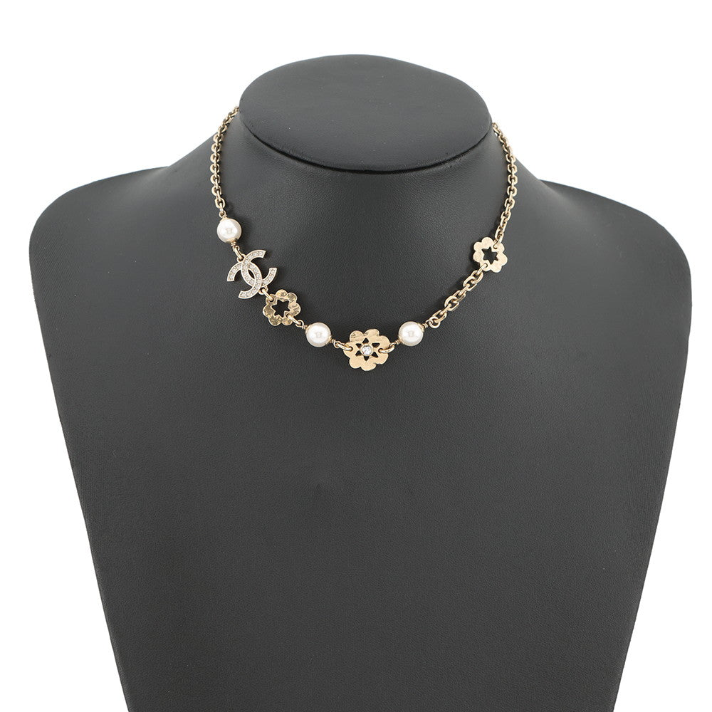 CHANEL Flower Motif Faux Pearl NecklaceABE962 Gold Plated Faux Pearl Rhinestone