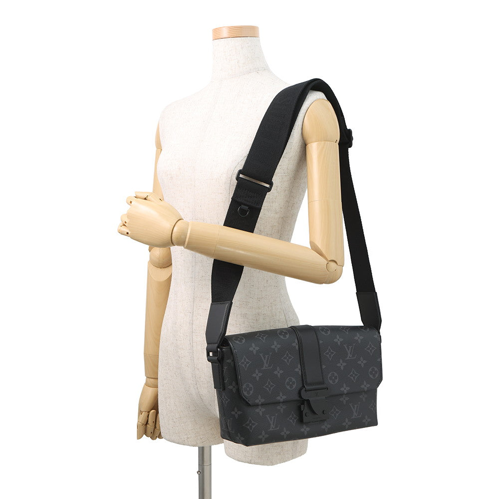 LOUIS VUITTON S Cape Messenger BlackM46794 Monogram Eclipse