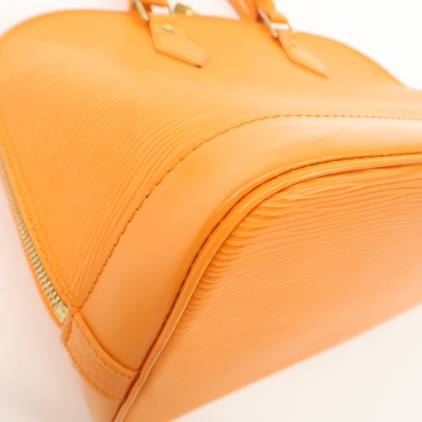 Louis Vuitton Epi Alma Hand Bag Mandarin Orange M5124H