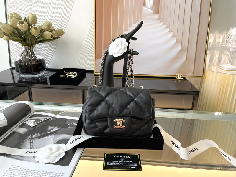 Wellow Bags - Chanel - Bags  - 414