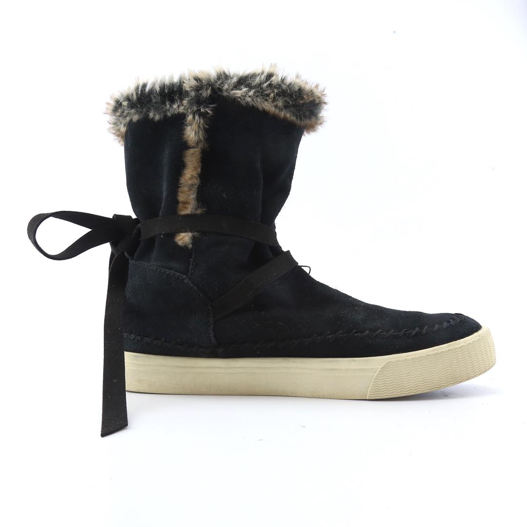 TOMS .