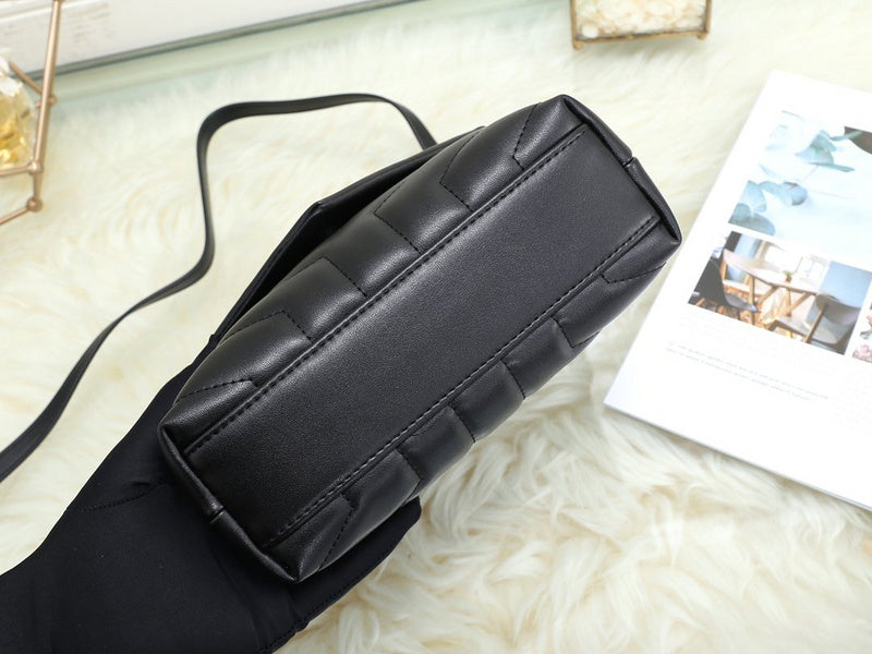 Amelia - YSL Bag - 3539