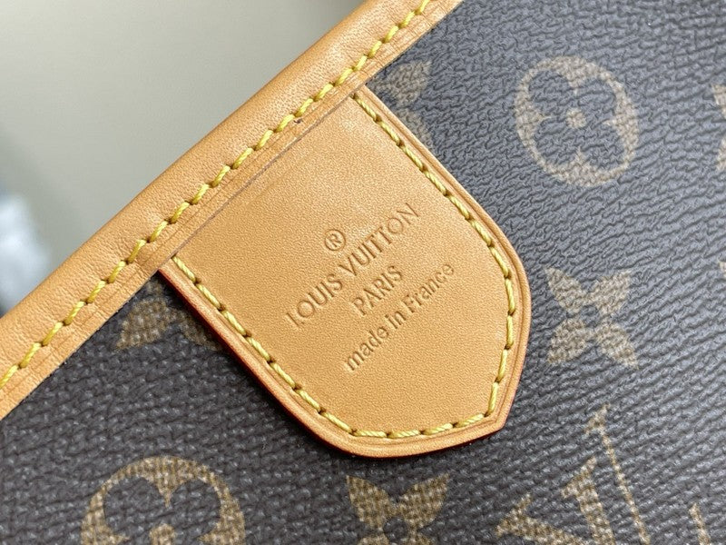 Fan Fashion Lu-Vi bags - 17220
