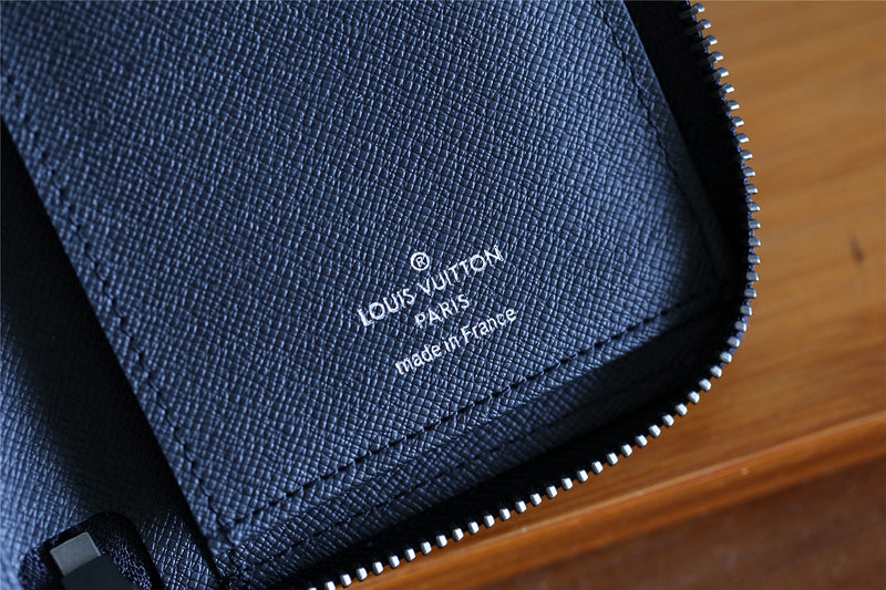 Fan Fashion Lu-Vi bags - 11055