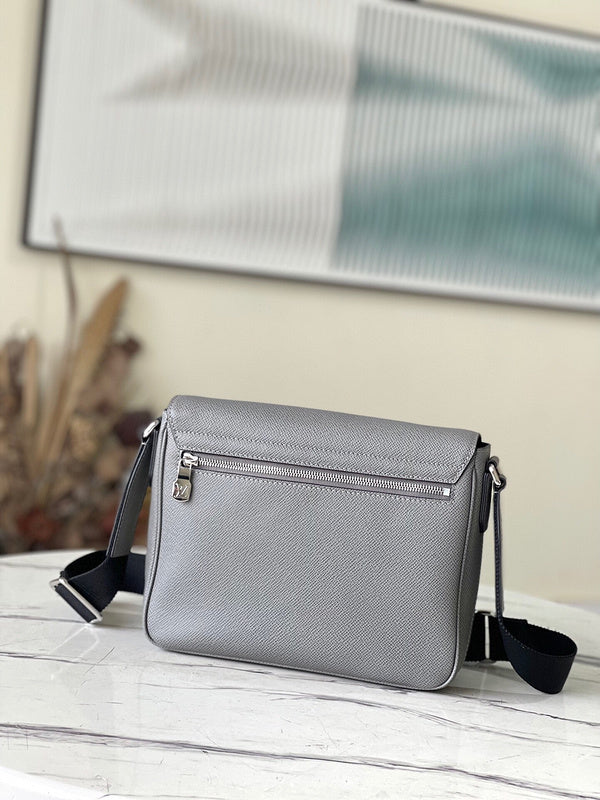 Fashion Lu-Vi bags - 4684