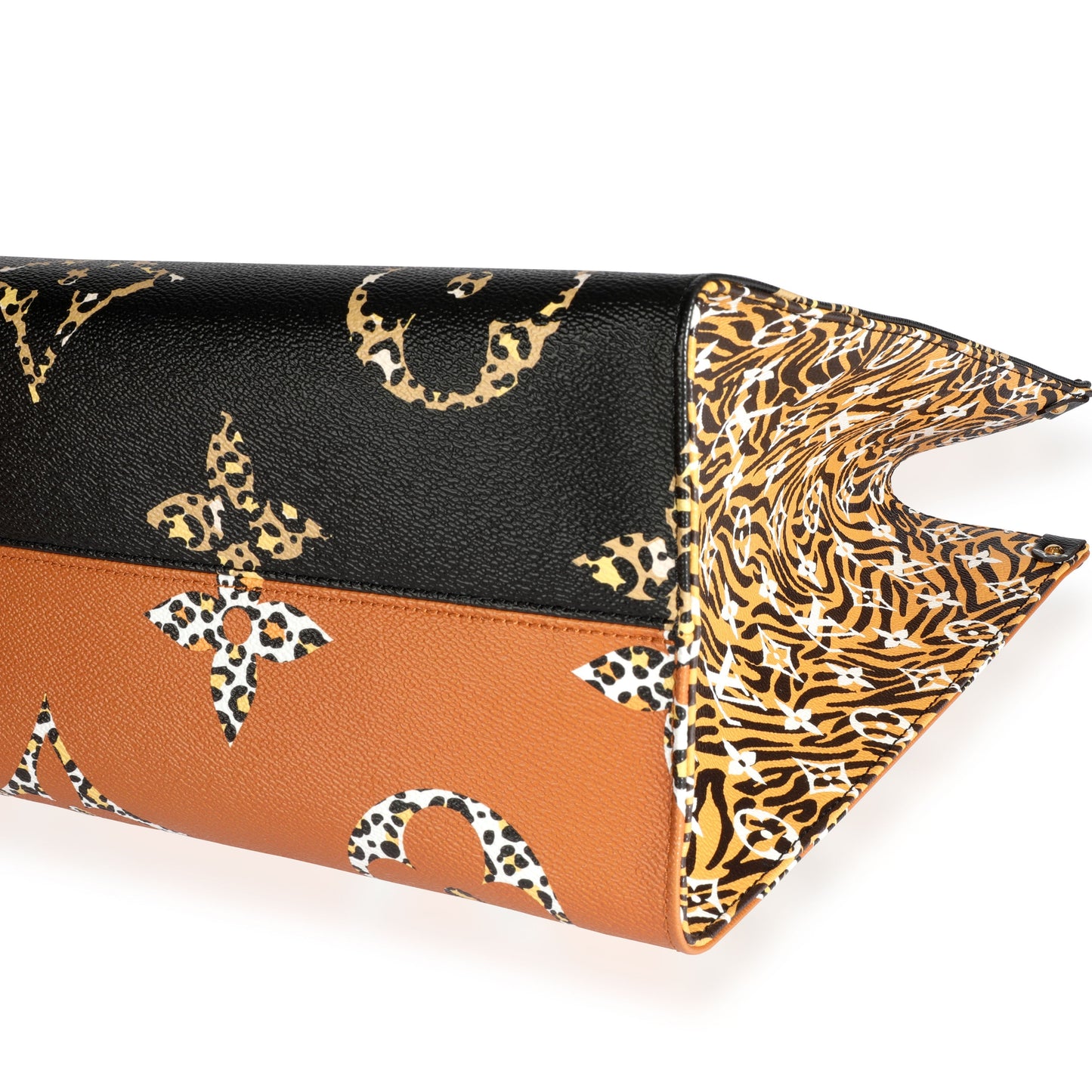 Louis Vuitton Louis Vuitton Monogram Jungle Onthego GM