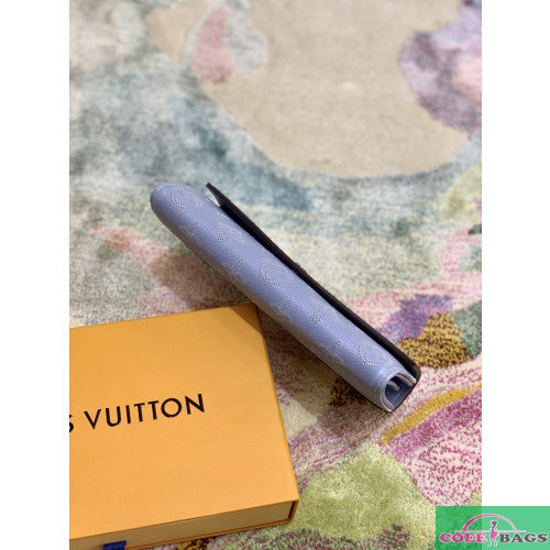 Amelia-LAON - All Wallets - 031
