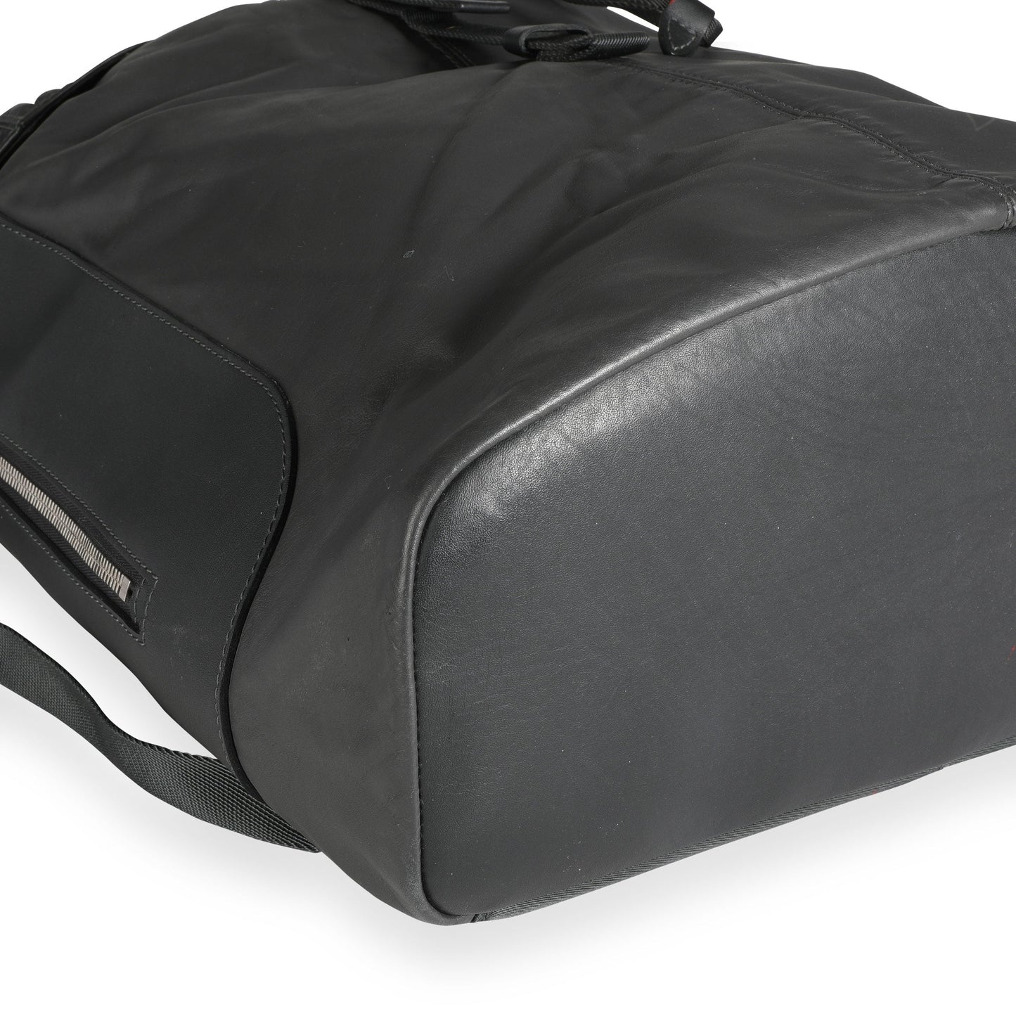 Louis Vuitton Louis Vuitton V-Line Pulse Backpack