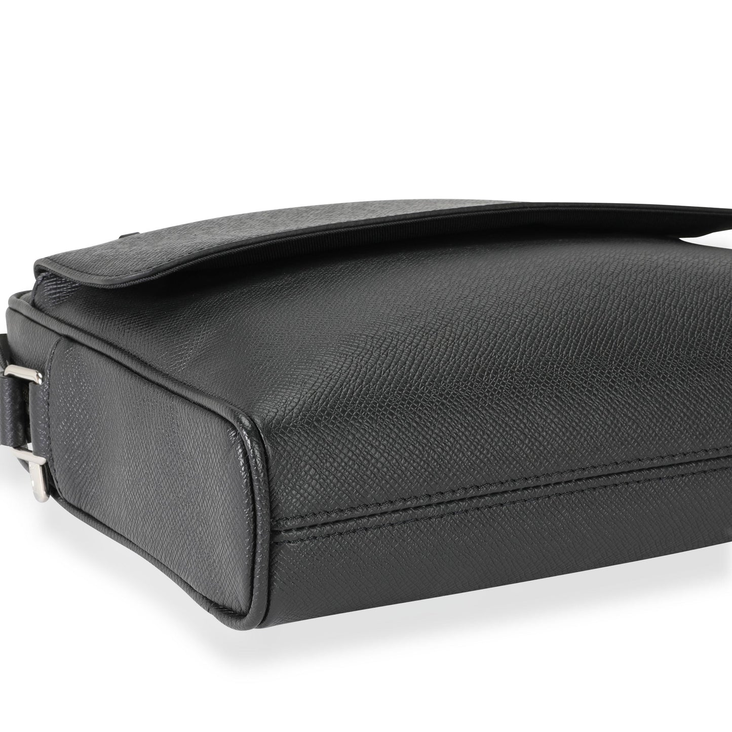Louis Vuitton Louis Vuitton Black Taiga Leather Alex Messenger PM