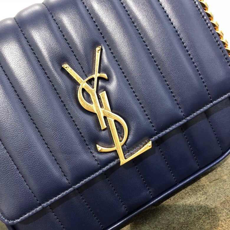 Amelia - YSL Bag - 4055