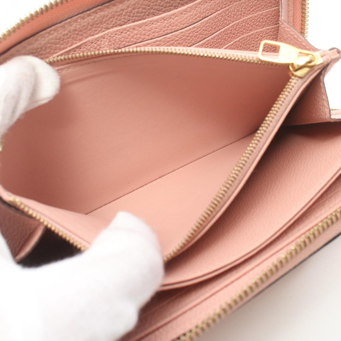 LOUIS VUITTON Zippy wallet