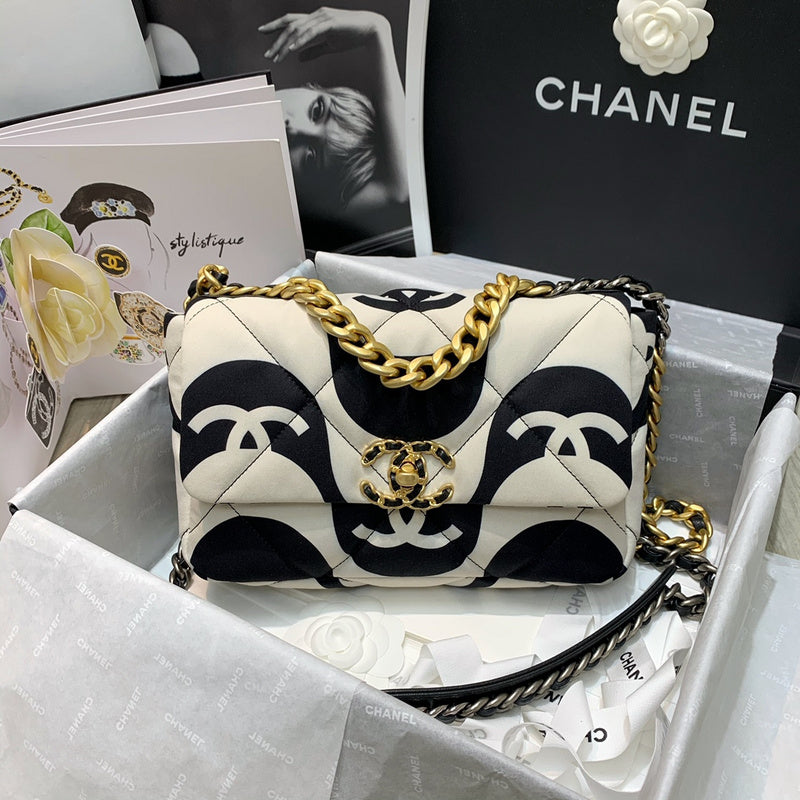 Wellow Bags - Chanel - Bags  - 630